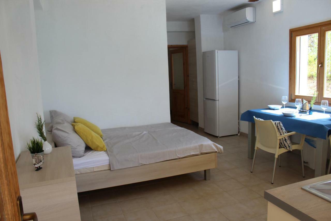 Apartments Andrea 尼亚卢卡 外观 照片